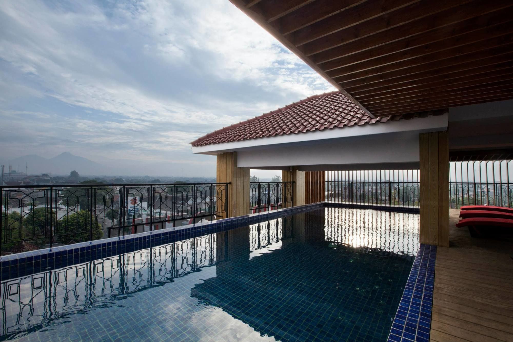 The Cube Hotel Malioboro, Azana Hotels Collection Yogyakarta Exterior foto